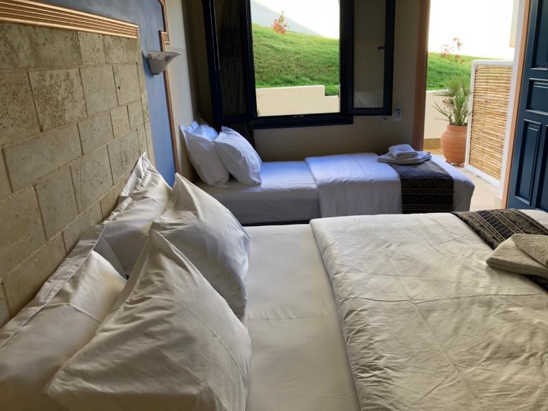 Astoria Hotel 아기아갈리니 외부 사진